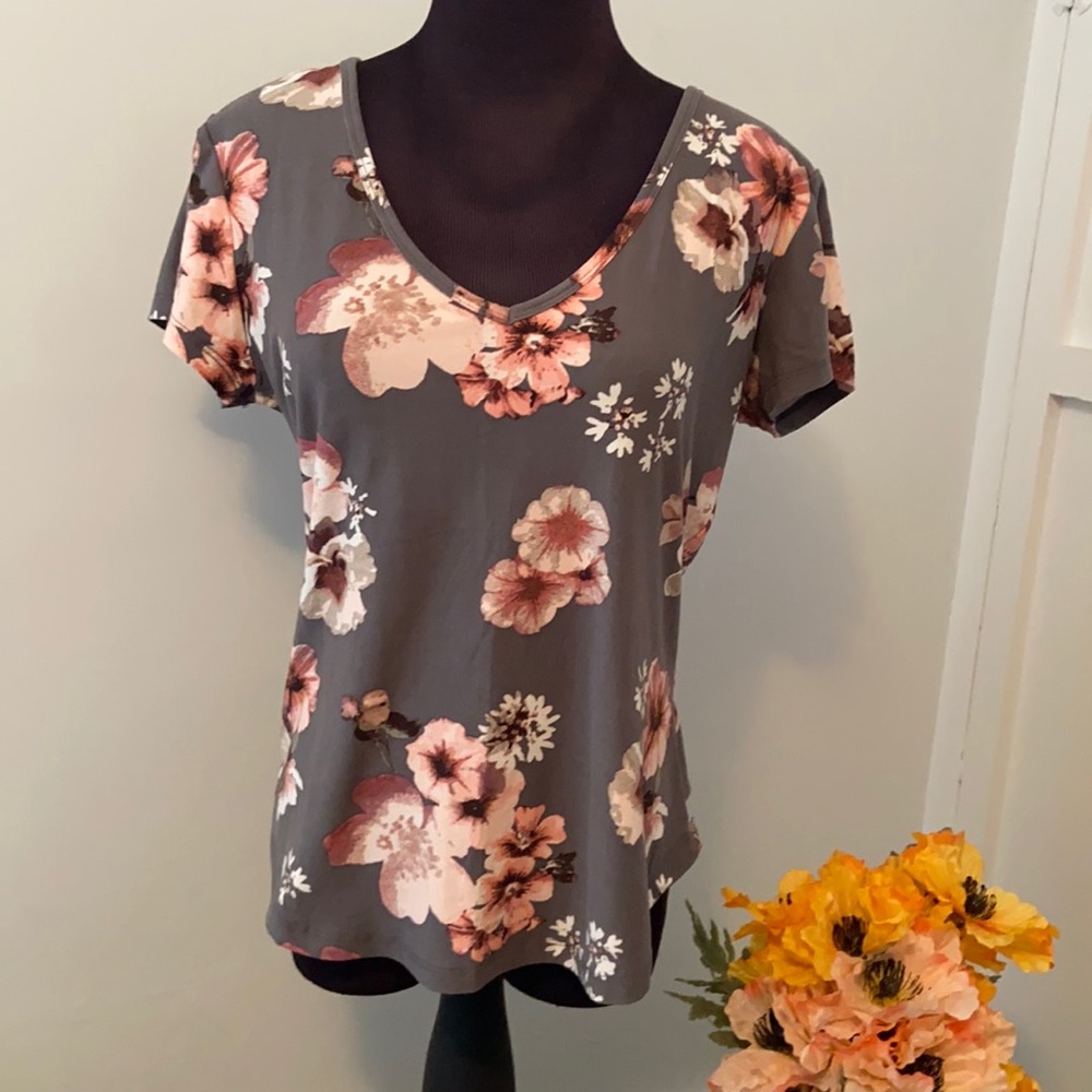 Floral V-Neck Tee